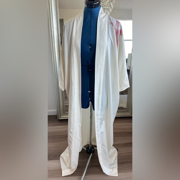 Vintage Merrill Leighton Studio City, Ca Floral Ivory Kimono Robe OS - Picture 6 of 16